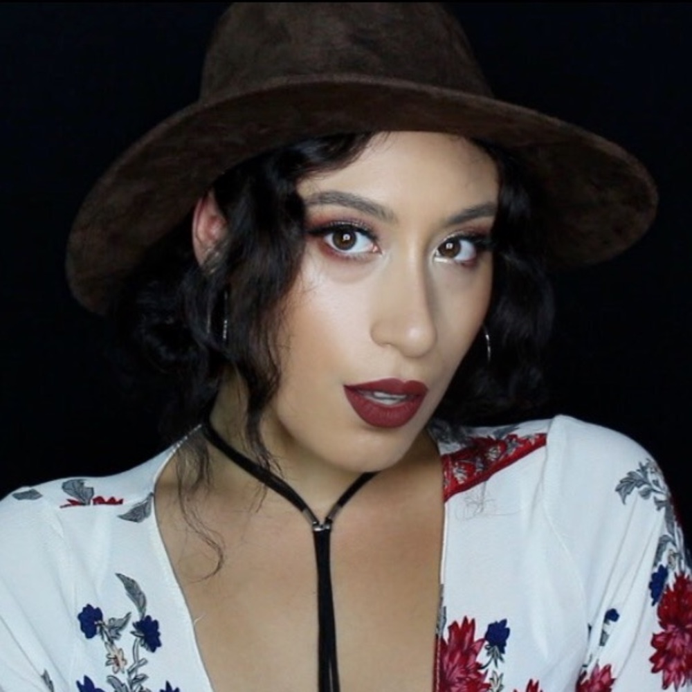 Wide brim fedora hat